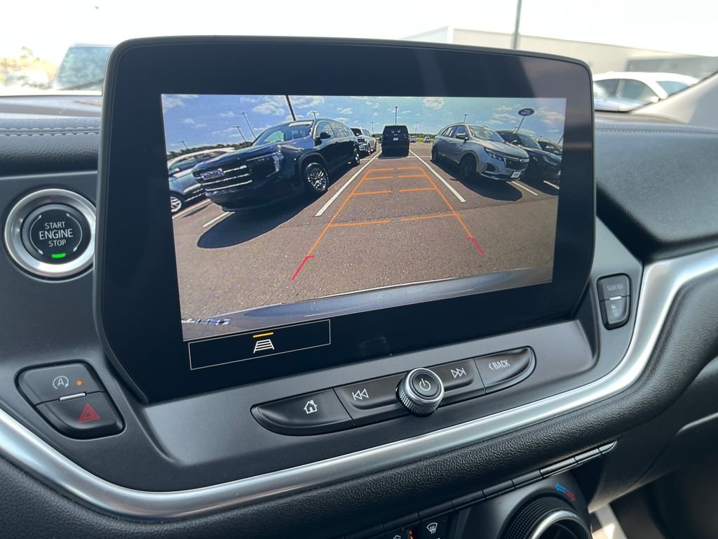 Used 2024 Gray Chevrolet LT image 18