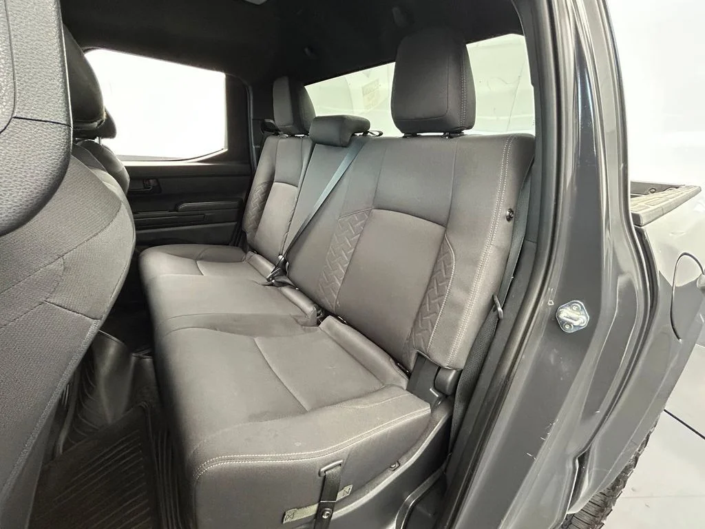 Used 2025 Underground Toyota SR5 image 23