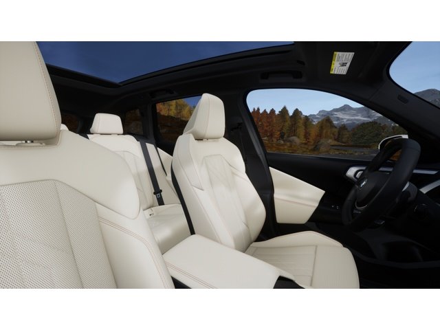 New 2026 Mineral White Metallic BMW 30 xDrive image 9