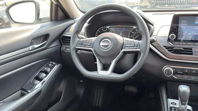 Certified Used 2023 White Nissan 2.5 SV image 21