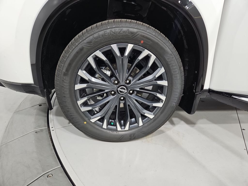 New 2026 White Nissan Platinum image 27
