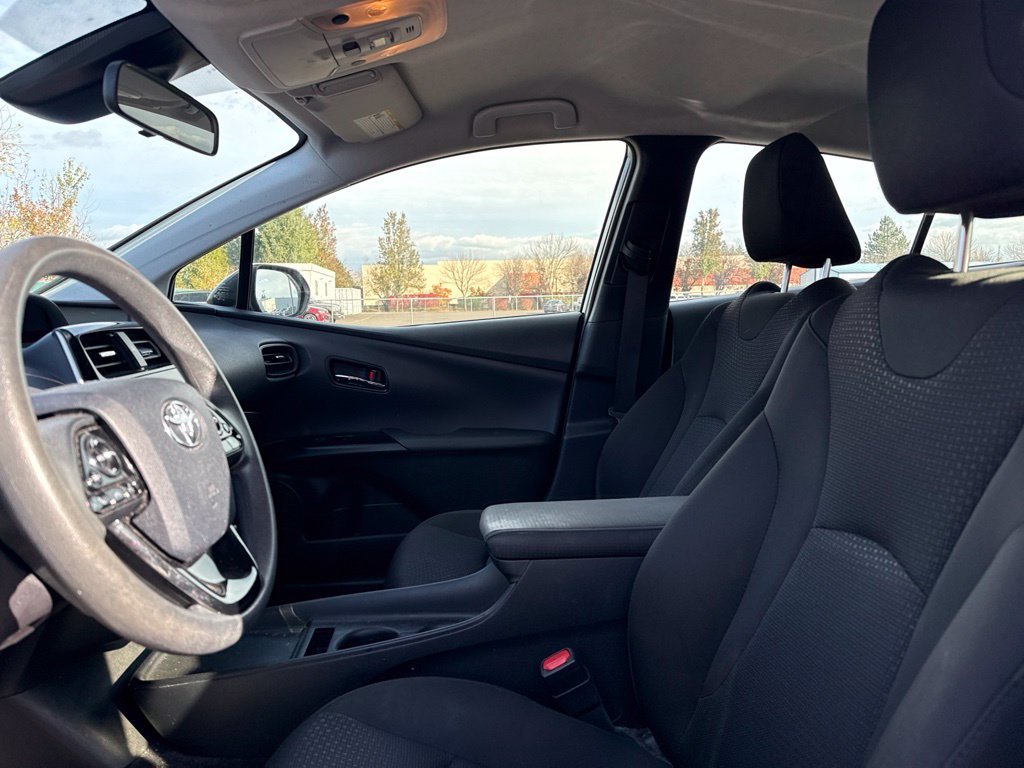 Used 2022 Midnight Black Metallic Toyota LE image 9