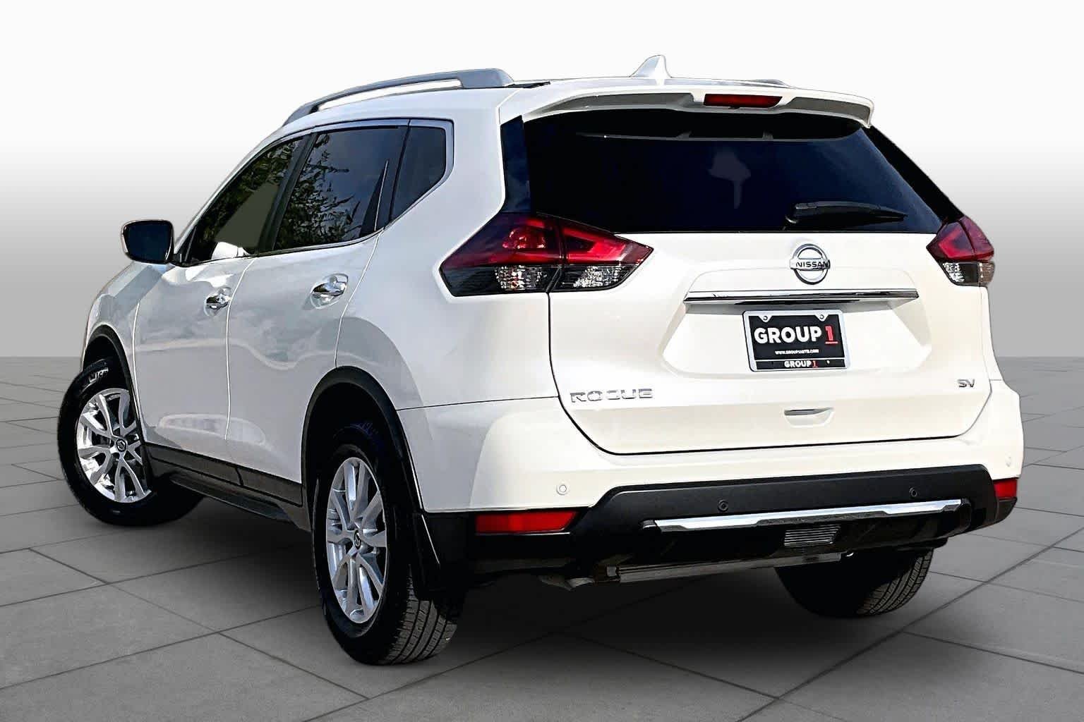 Certified Used 2020 Pearl White Tricoat Nissan SV image 12
