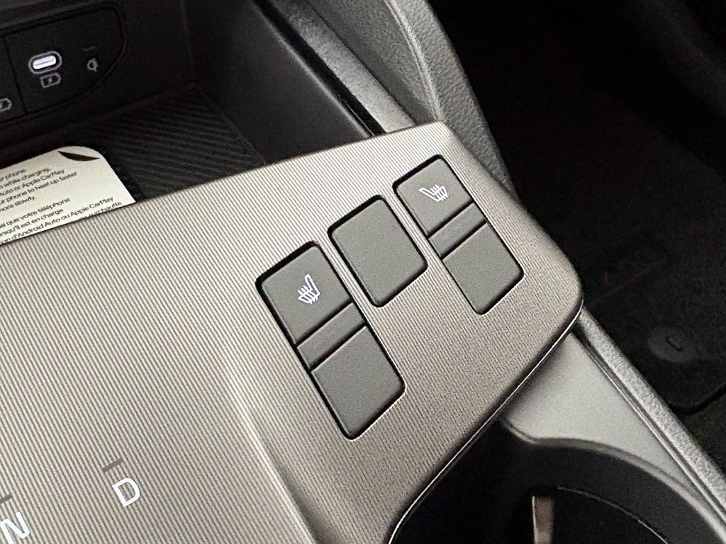 New 2027 Snow White Pearl Kia EX image 43