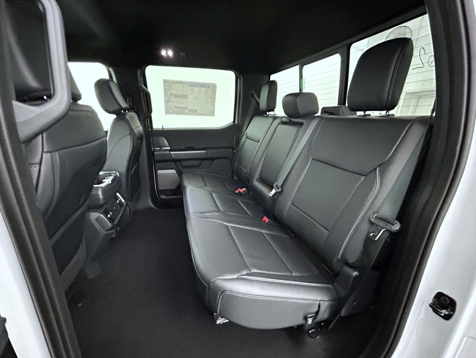 New 2026 Oxford White Ford Lariat image 19