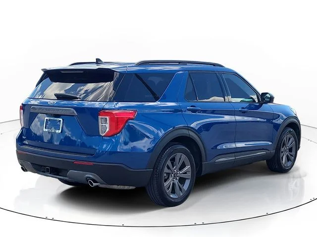Used 2023 Blue Ford XLT image 5