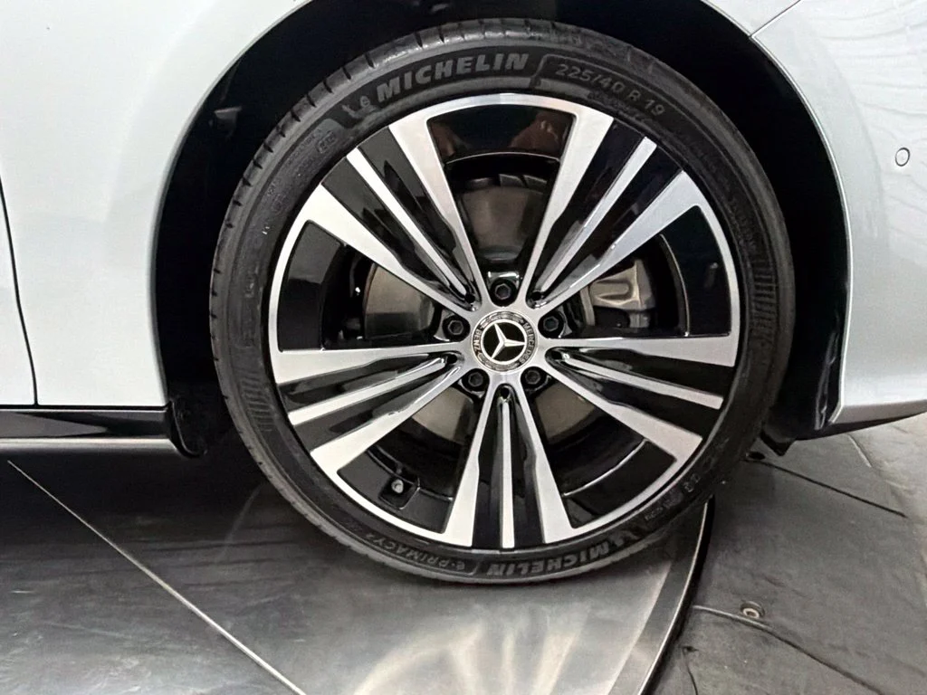 New 2027 Silver Mercedes-Benz CLA 220 image 9
