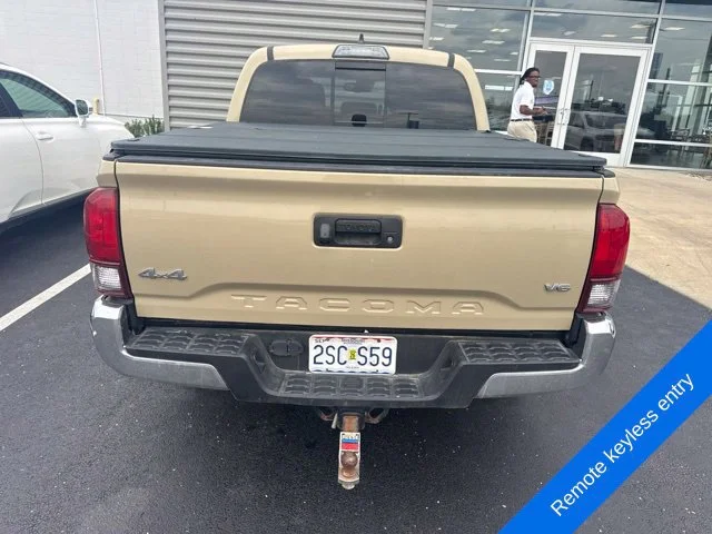 Used 2018 Quicksand Toyota SR5 image 6
