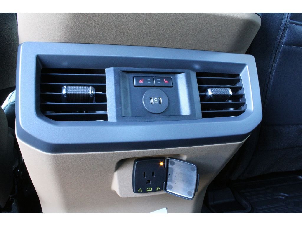 New 2026 Oxford White Ford LARIAT image 25