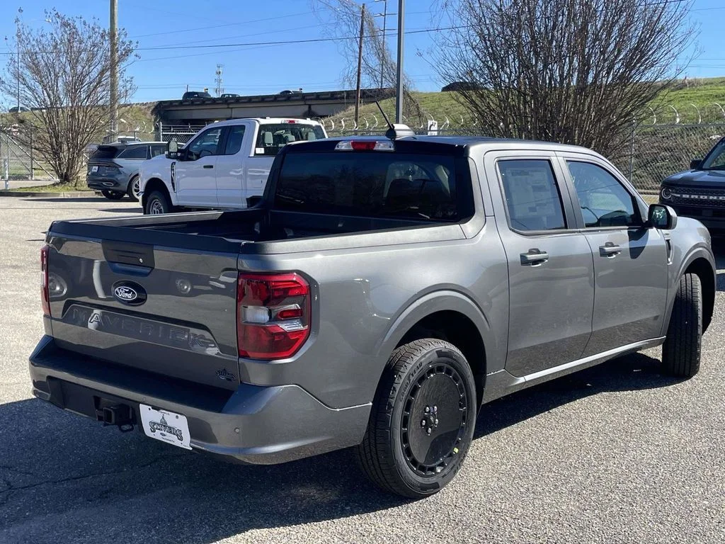 New 2026 Carbonized Gray Metallic Ford Maverick Lobo™ image 3