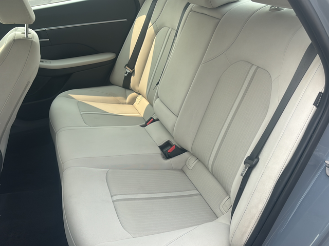 Used 2024 Blue Hyundai SEL image 24
