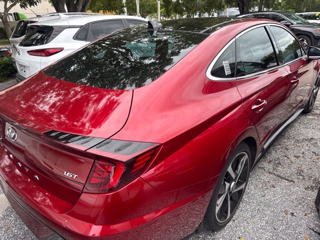 Used 2023 Red Hyundai SEL Plus image 4
