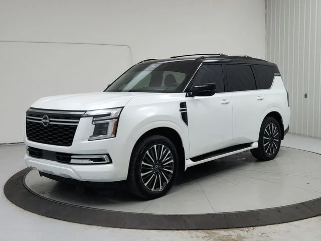 Used 2025 White Nissan Platinum Reserve image 3