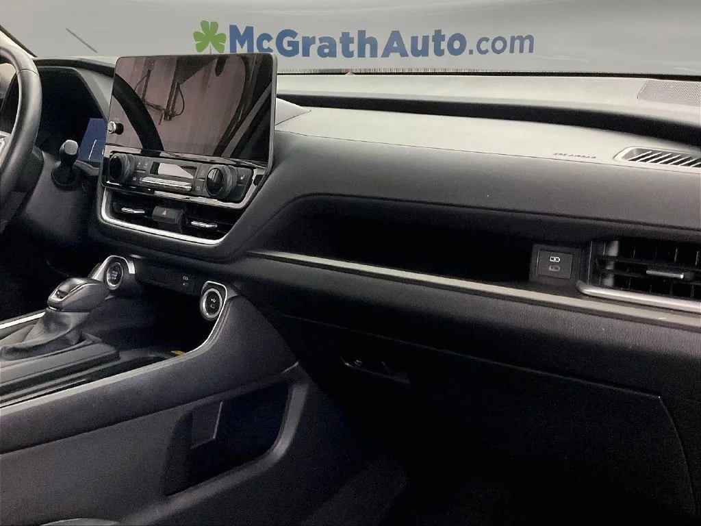 Used 2025 Beige Toyota XLE image 21