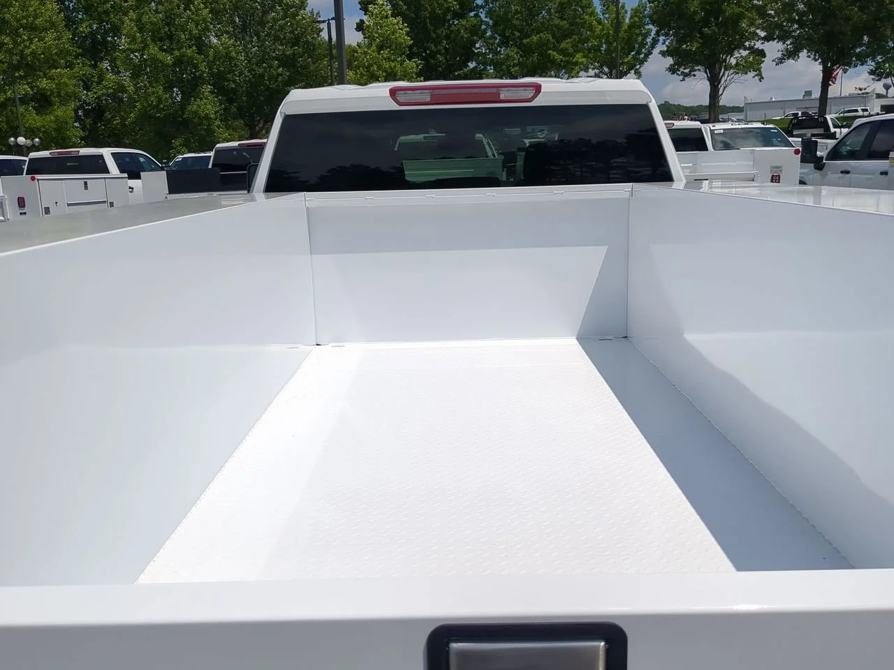 New 2026 Summit White GMC Pro image 24