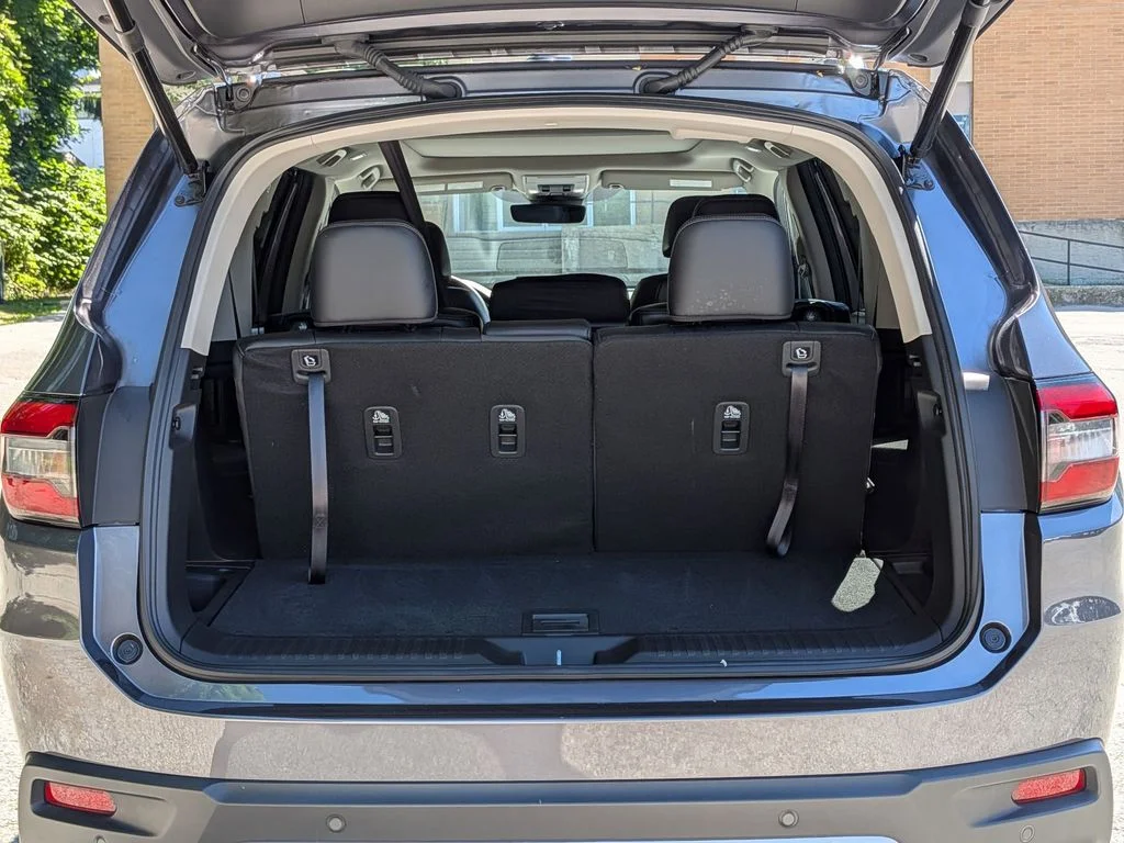 Used 2025 Gray Honda Touring image 7