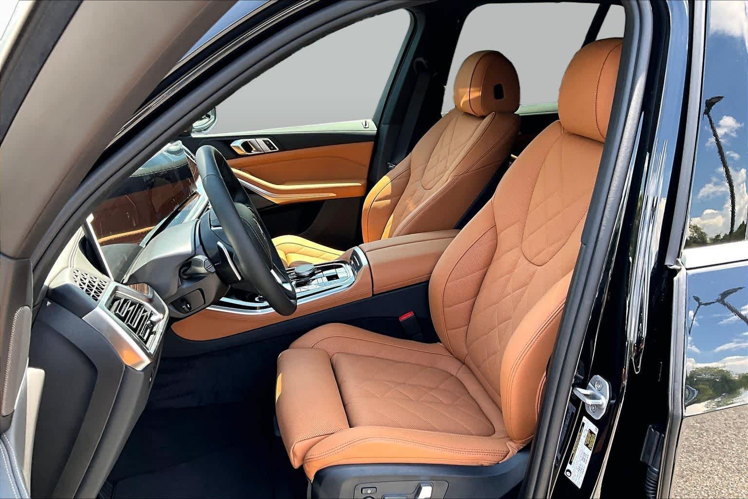 New 2026 Black Sapphire Metallic BMW sDrive40i image 9