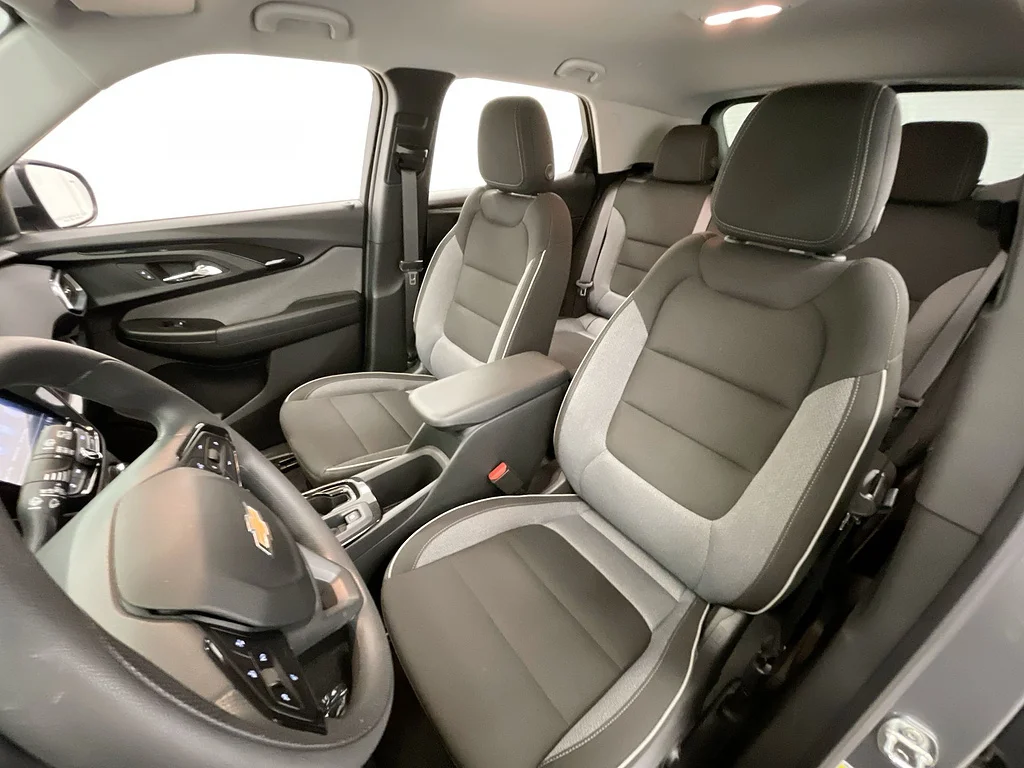 Used 2023 Sterling Gray Metallic Chevrolet LT image 19
