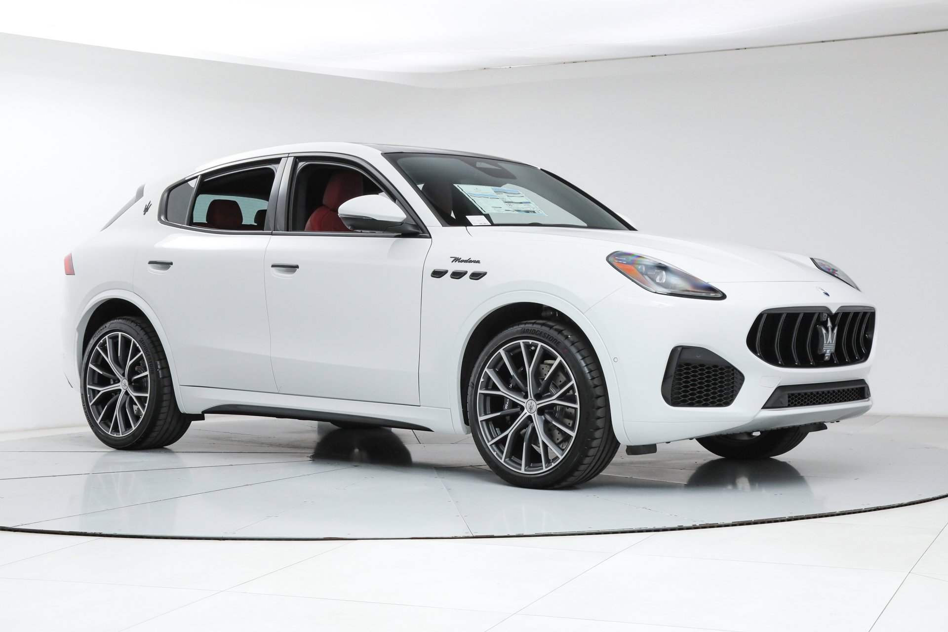 2026 Maserati Grecale Modena V6 - Photo 7