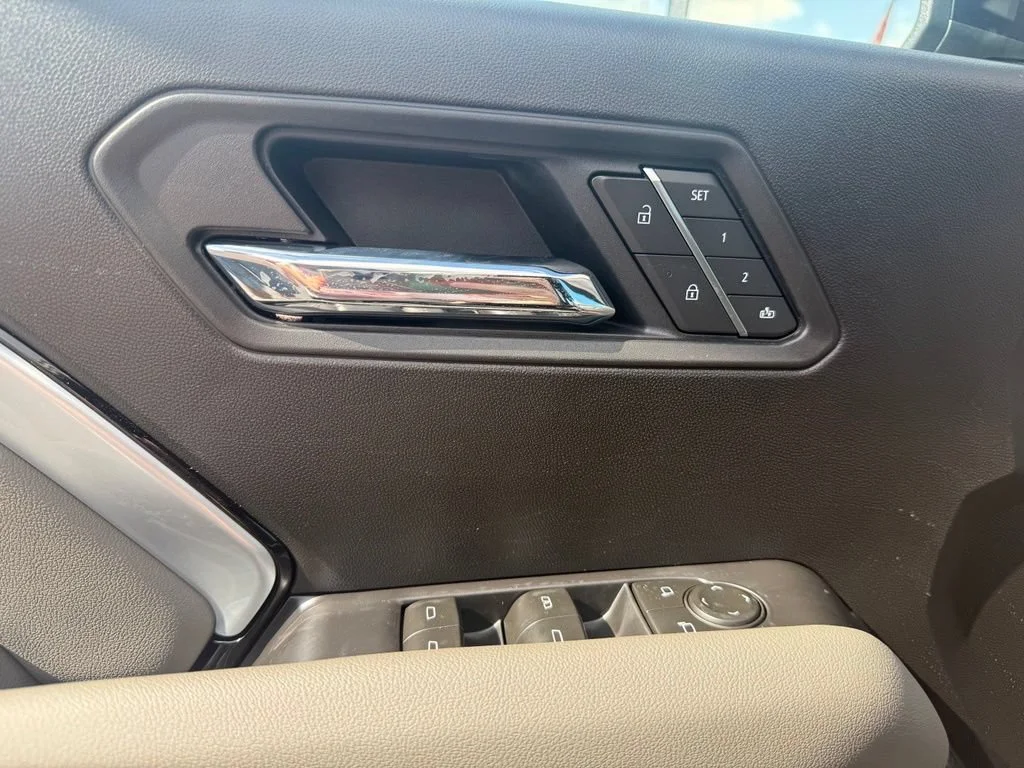 2026 Chevrolet Colorado ZR2 - Photo 16