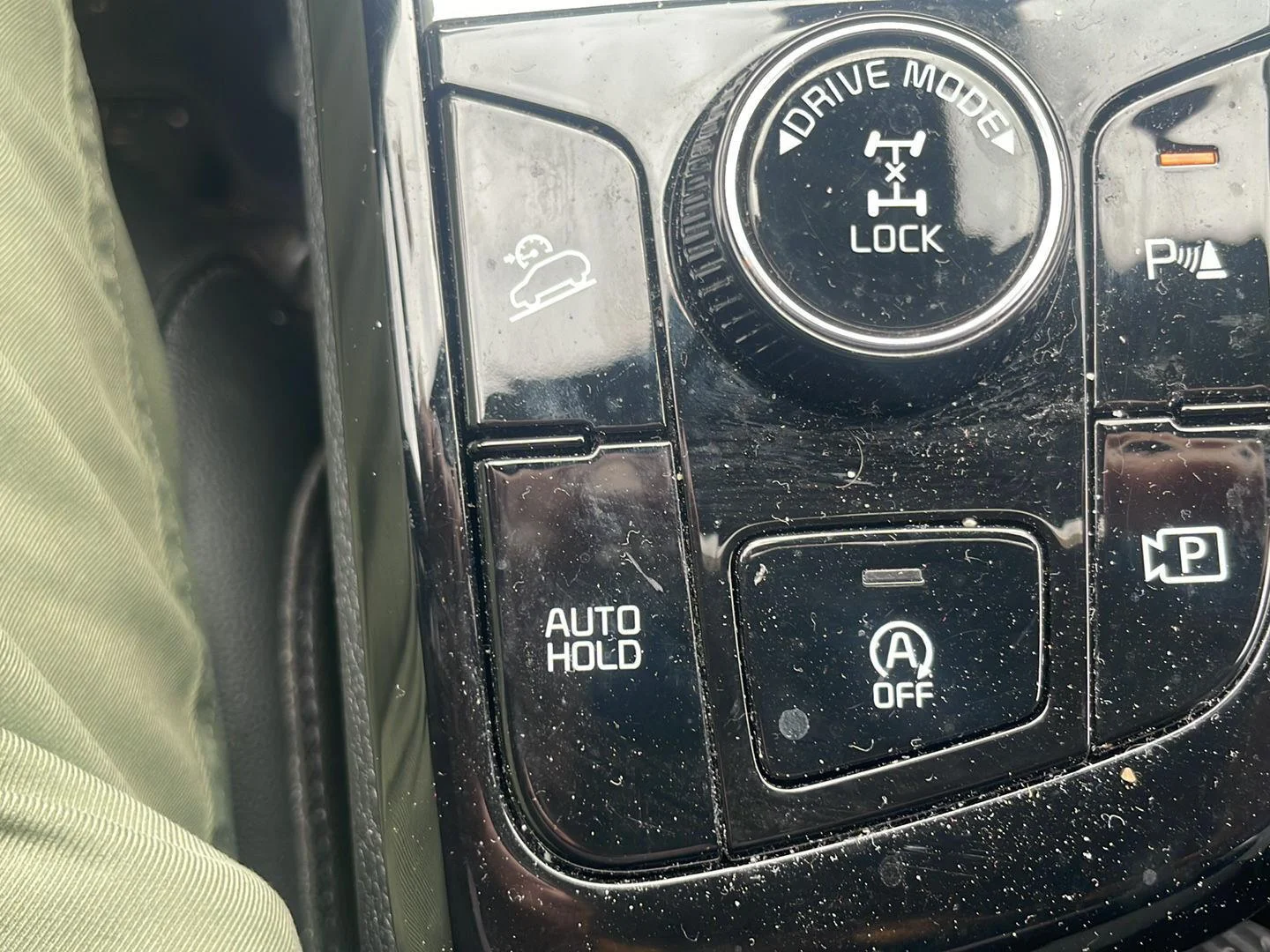 Used 2024 Gravity Gray Kia X-Line image 5