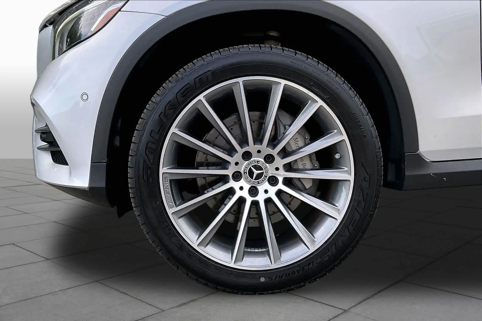 Used 2019 Iridium Silver Metallic Mercedes-Benz GLC 300 image 10