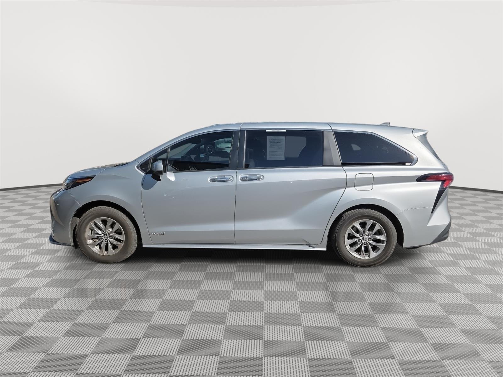 Used 2021 Celestial Silver Metallic Toyota XLE image 7