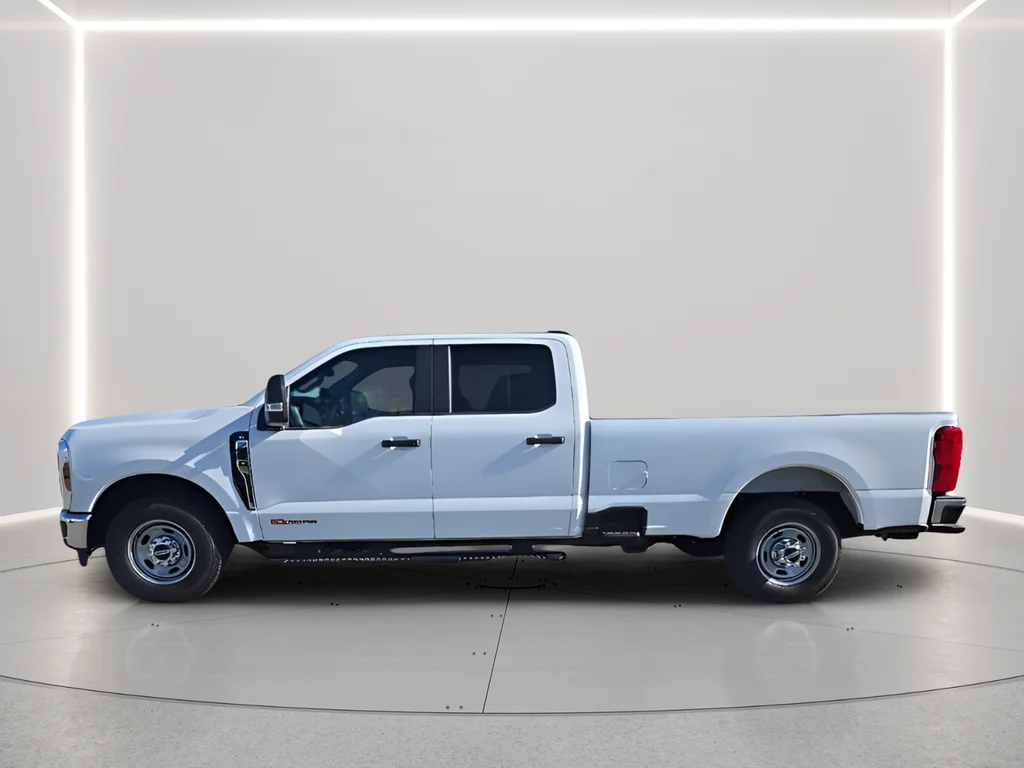 2026 Ford F-350 Super Duty XL - Photo 8