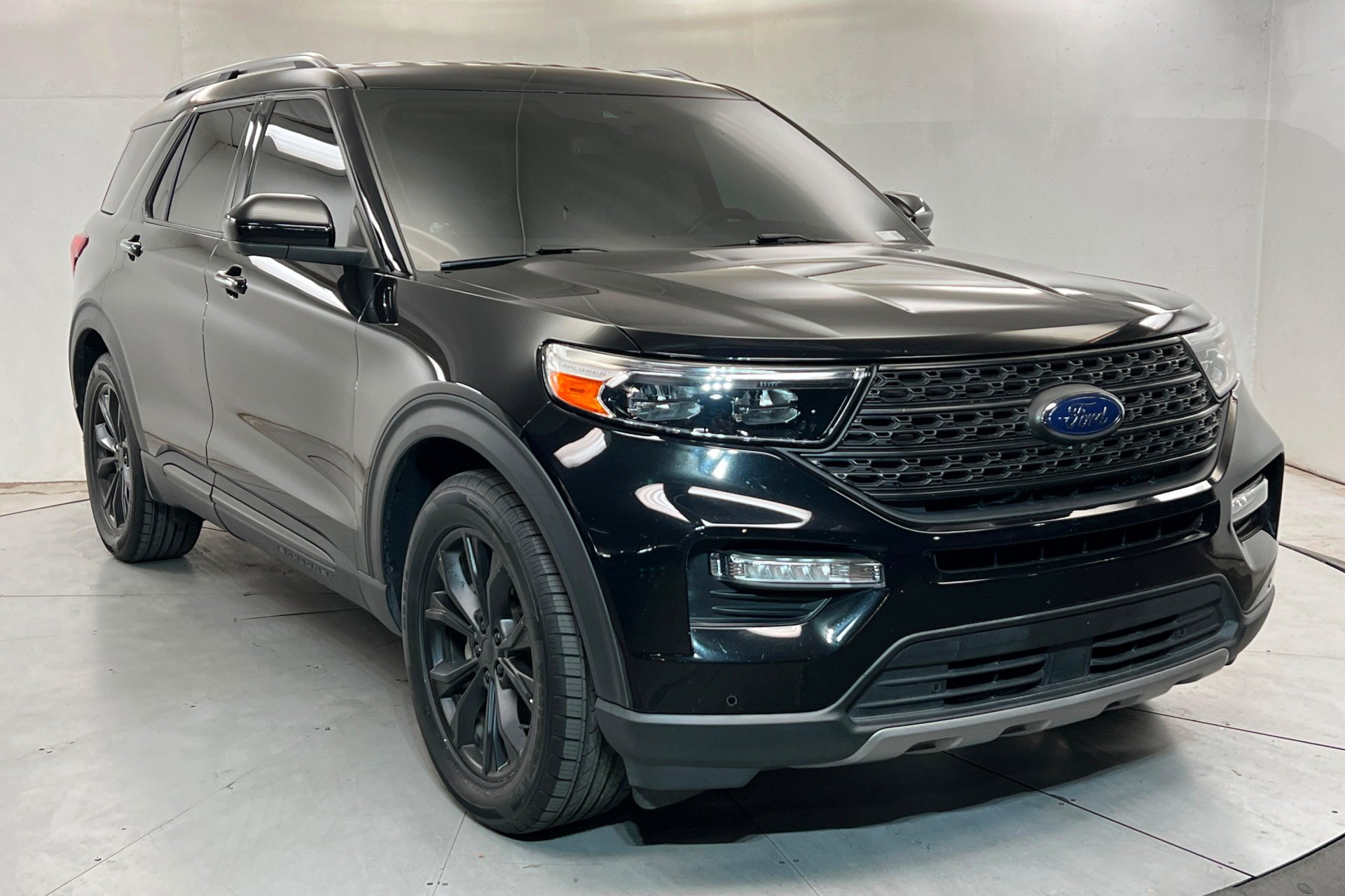 2023 Ford Explorer Limited - Photo 8