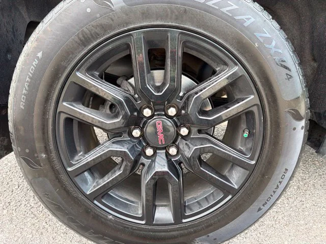 Used 2022 Black GMC Elevation image 12