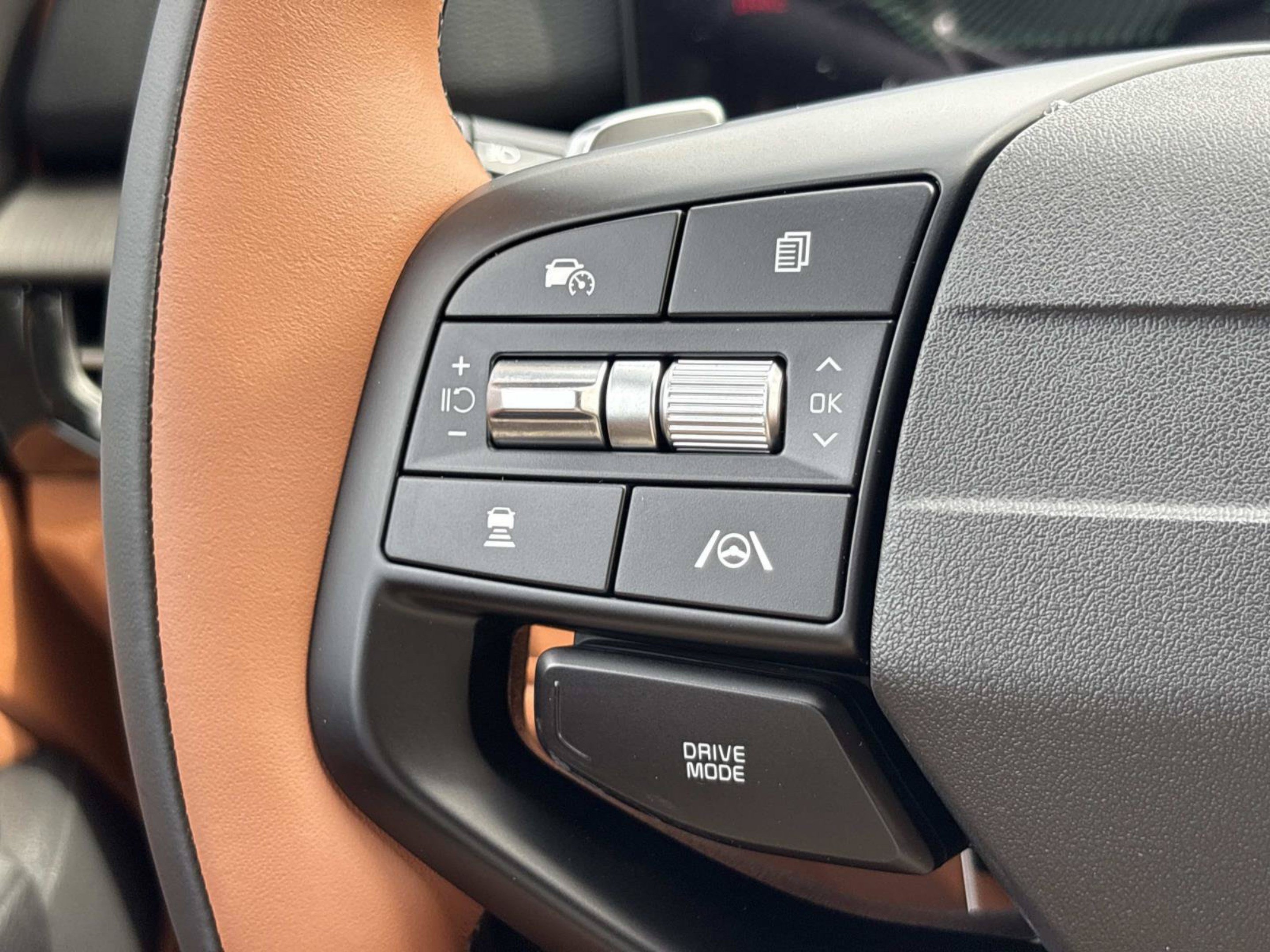 New 2027 Gravity Gray Kia X-Line image 23