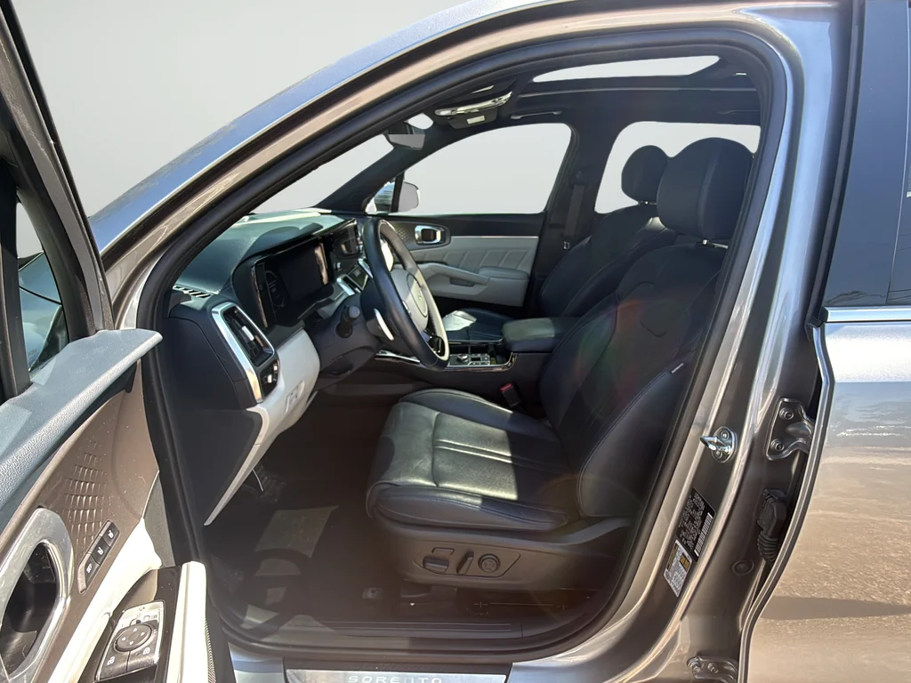 Used 2023 Gray Kia SX Prestige image 29