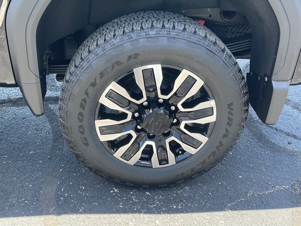 2025 GMC Sierra 2500HD Denali Ultimate - Photo 15