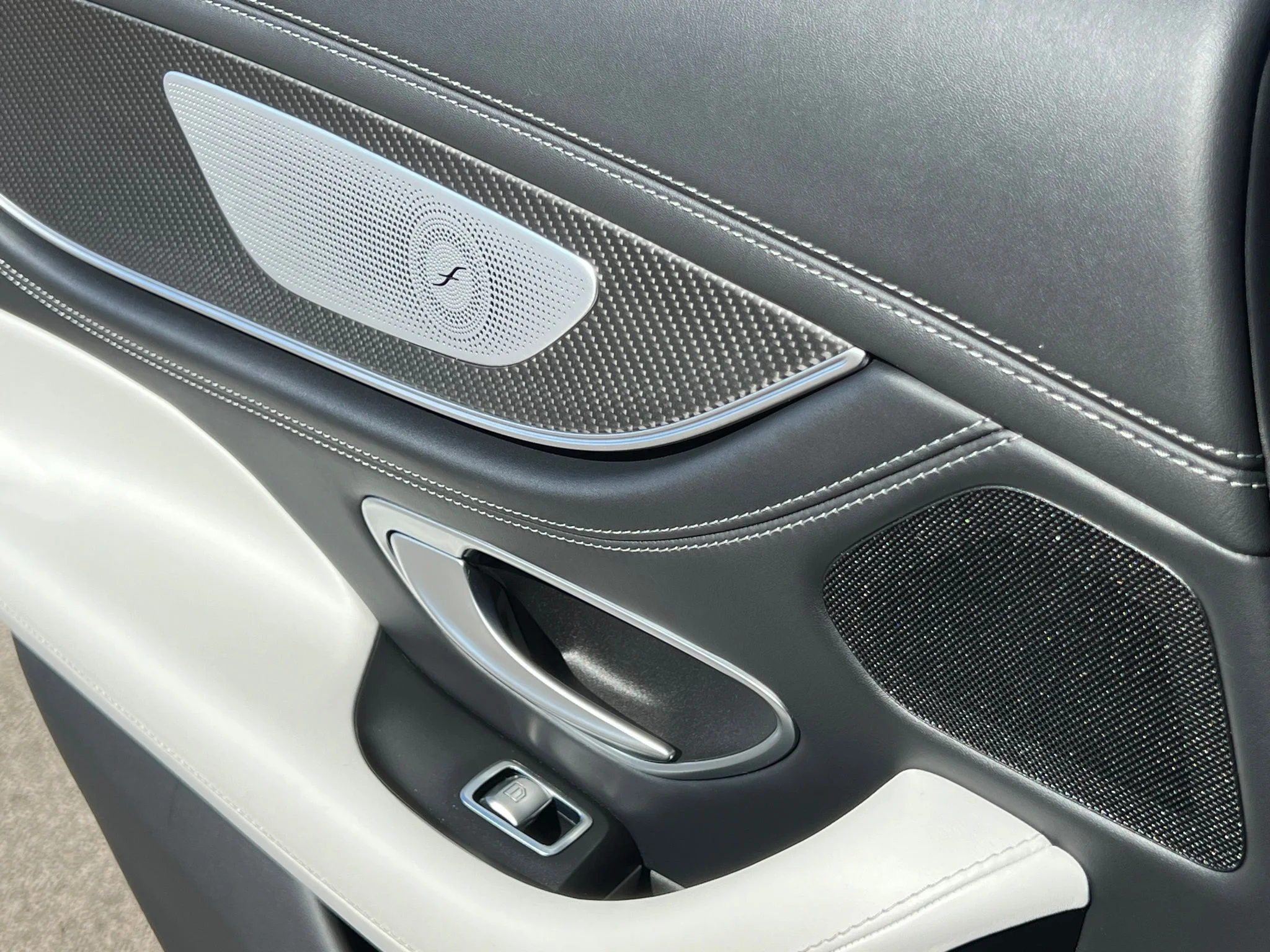 Used 2024 Orange Mercedes-Benz Base image 39