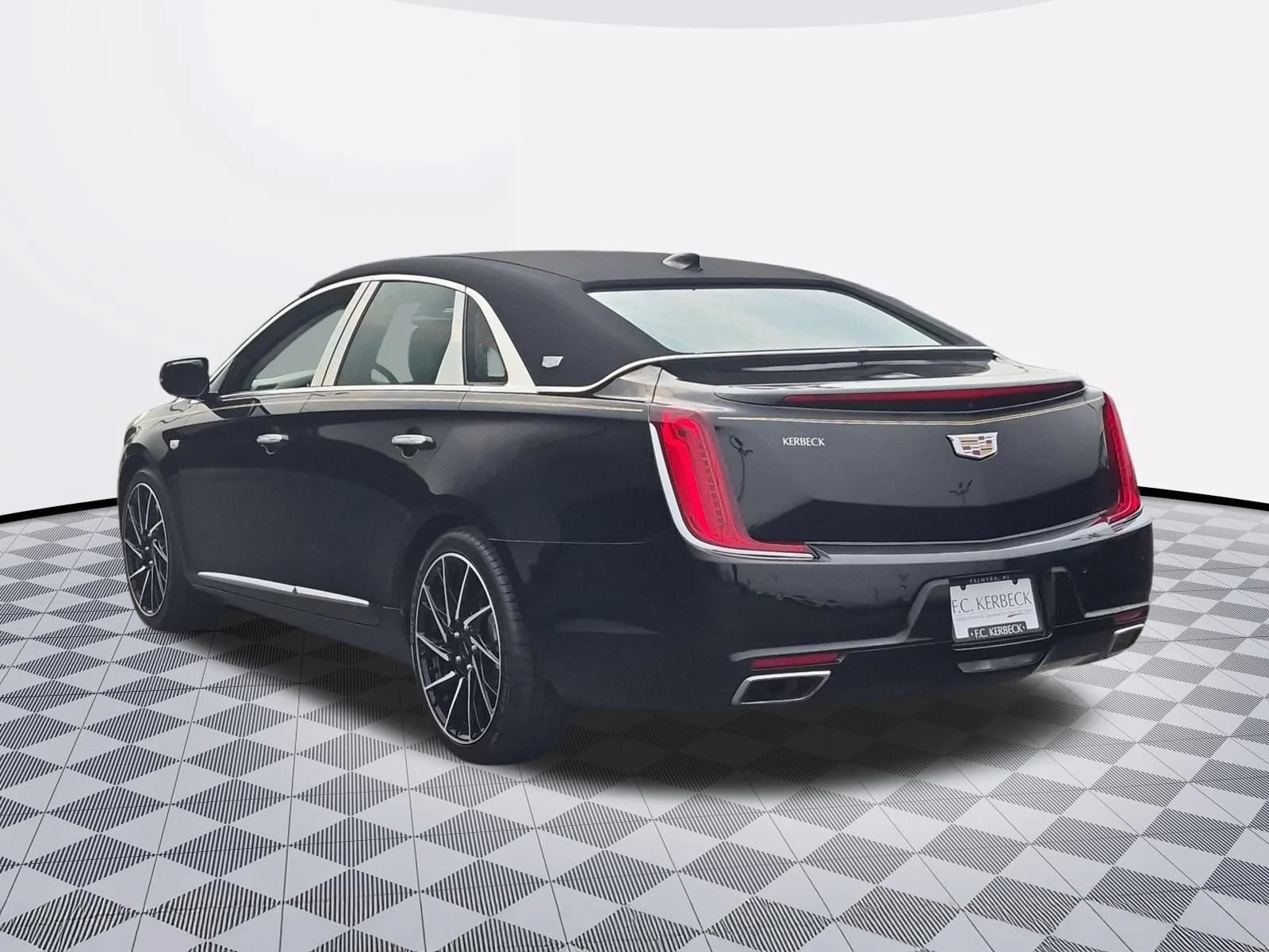 Used 2019 Black Raven Cadillac Luxury image 5
