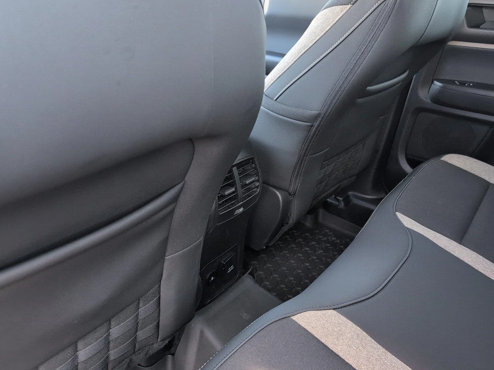 Used 2025 Shadow Black Ford Big Bend image 31
