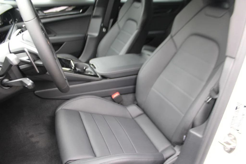 Certified Used 2025 White Porsche 4 image 5