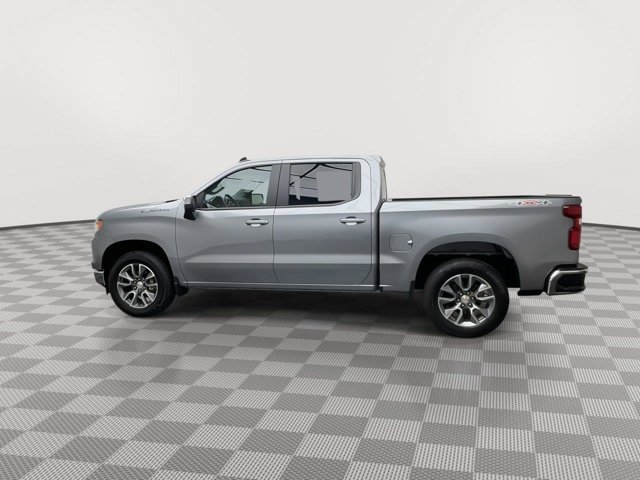 Used 2026 Sterling Gray Metallic Chevrolet LT image 39
