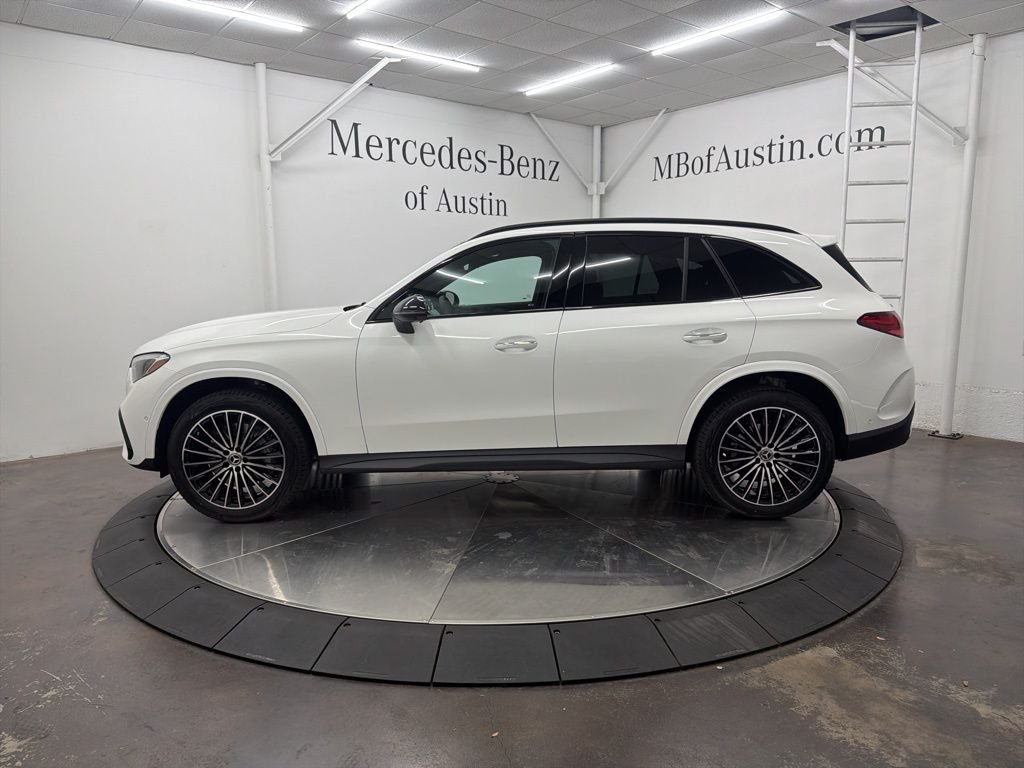 Used 2026 White Mercedes-Benz GLC 300 image 4