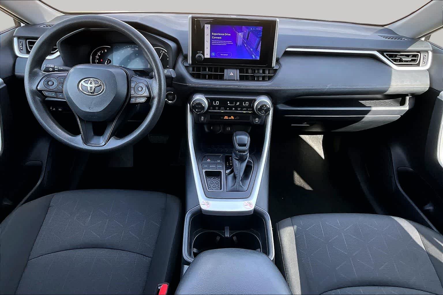 Used 2025 Ice Cap Toyota XLE image 15