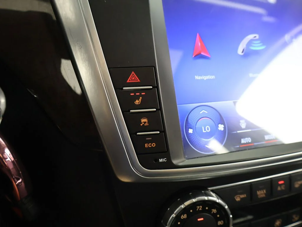 Used 2014 Polar White Mercedes-Benz ML 350 image 51