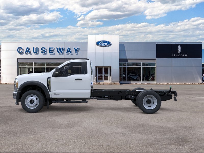 New 2026 Oxford White Ford F-550® XL image 3
