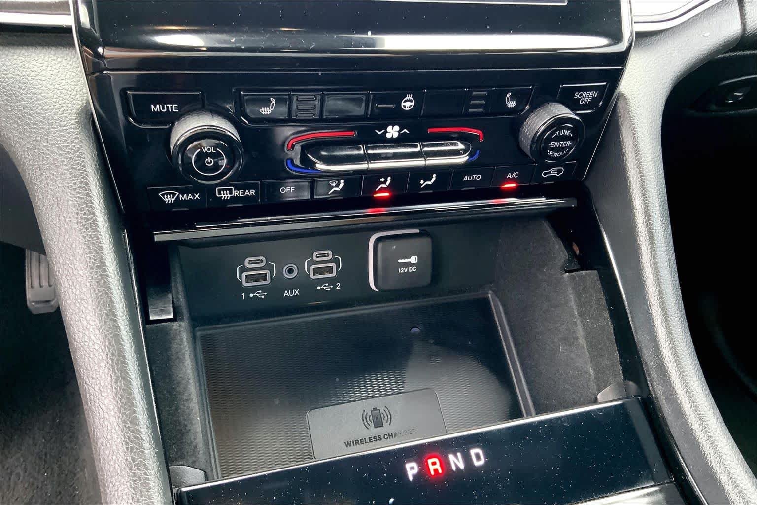 Used 2022 Bright White Clearcoat Jeep Altitude image 46