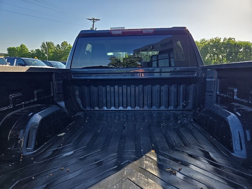 Used 2021 Gray Chevrolet Custom image 28