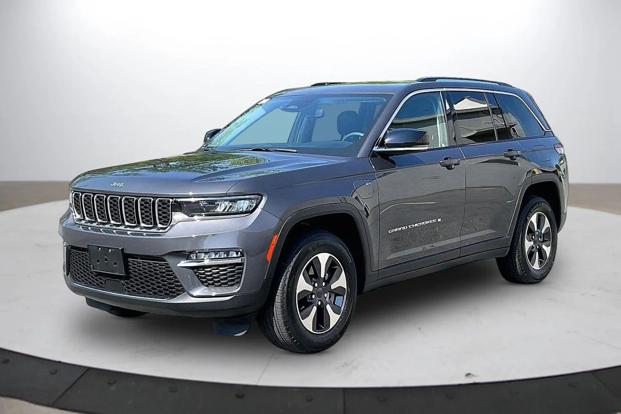 Certified Used 2023 Gray Jeep 4xe image 4