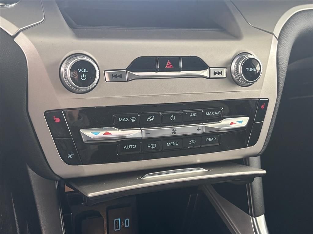 Used 2022 Black Metallic Ford XLT image 18