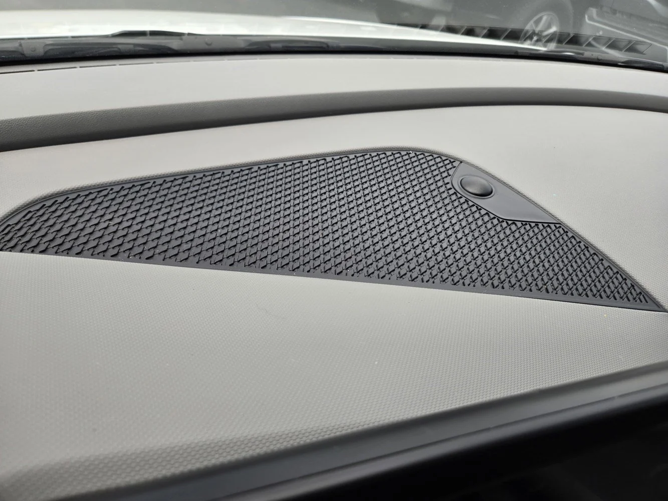 Used 2025 Serenity White Hyundai SEL Sport image 8