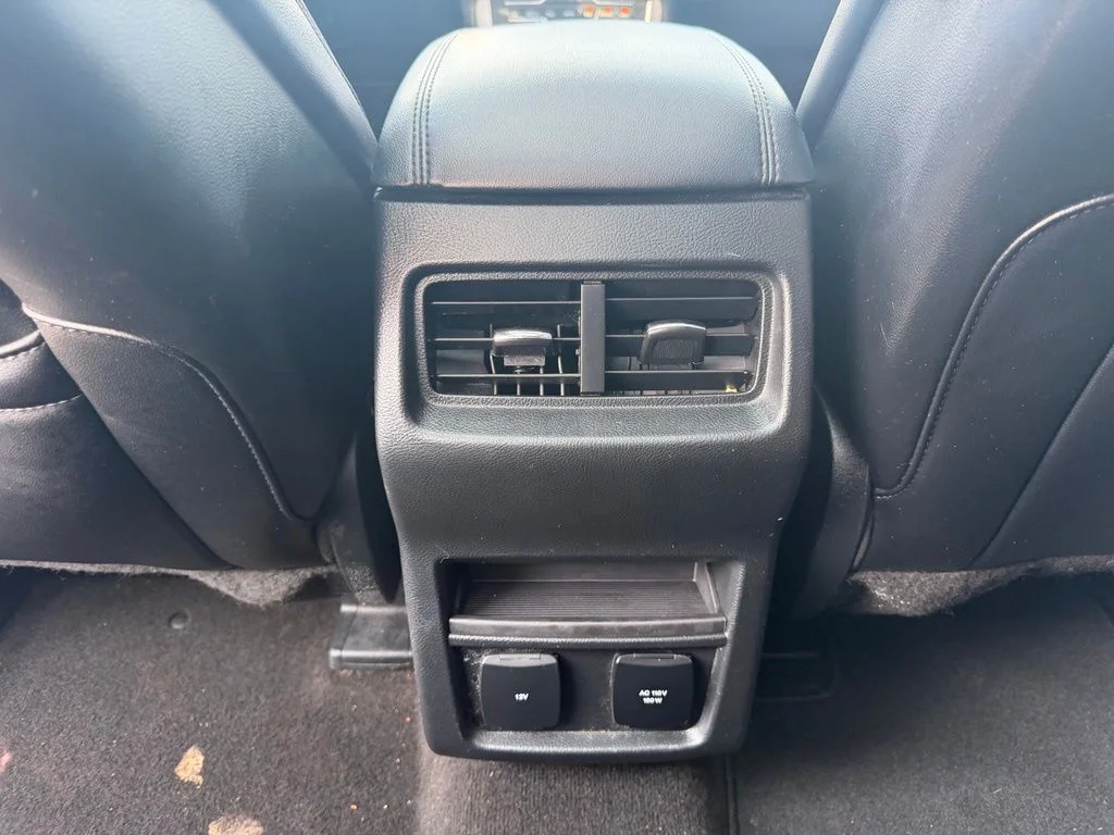 Used 2019 Black Ford SEL image 12