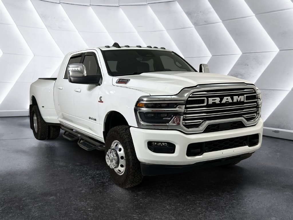 Used 2025 White Ram Laramie image 1