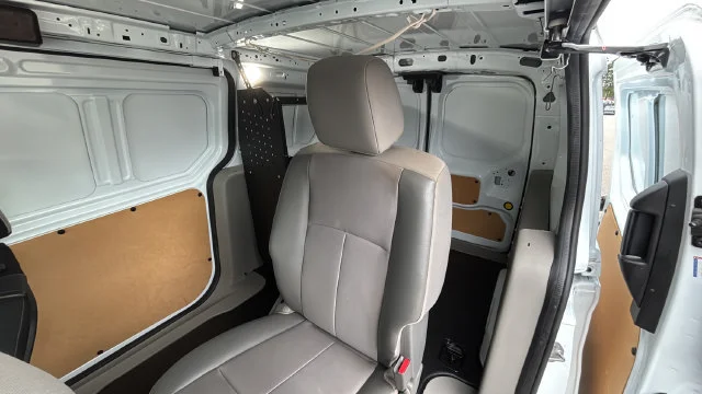 Used 2023 Frozen White Ford XLT image 44